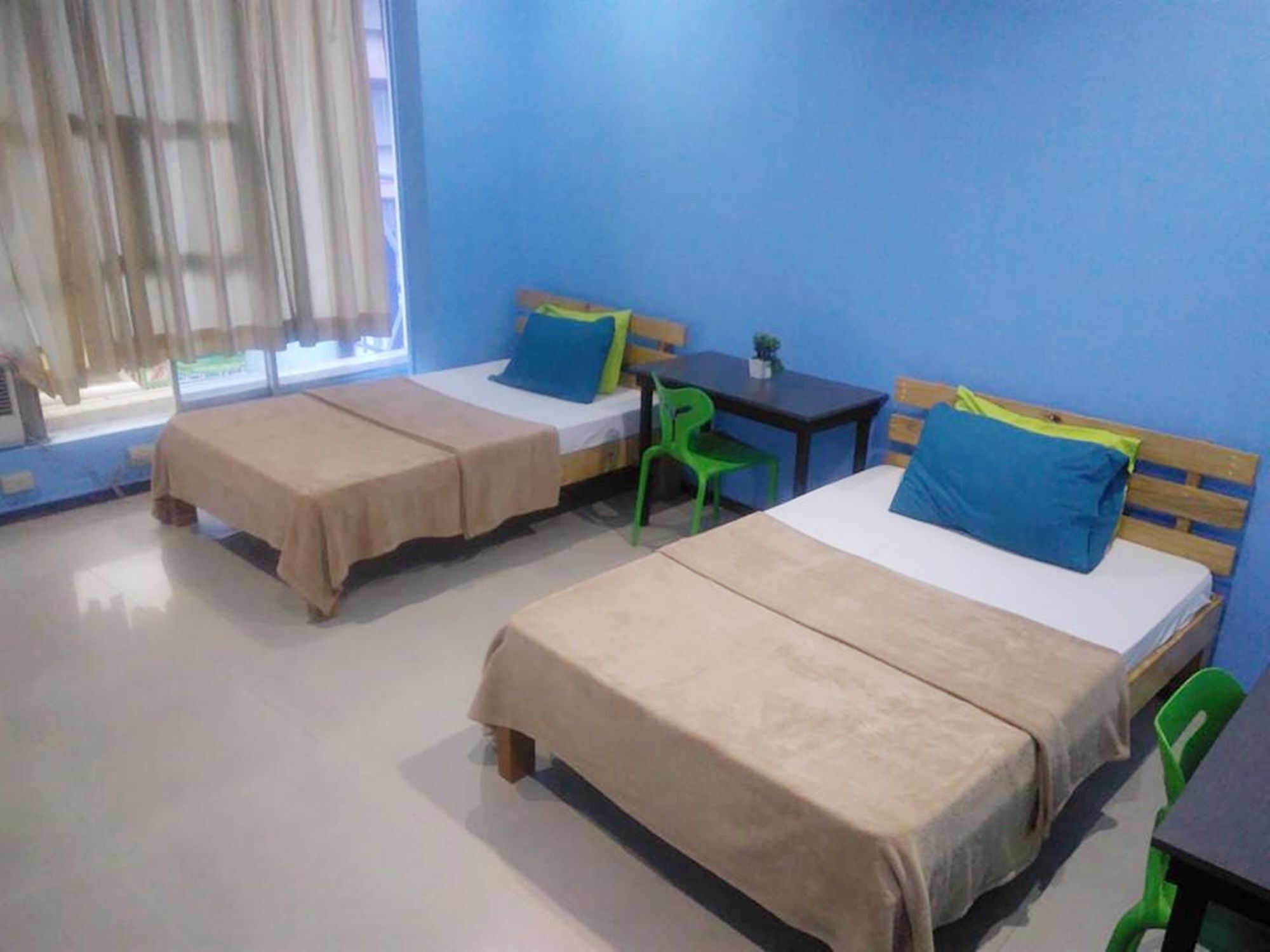 Oyo 501 Yuj Inn Pasay Exteriér fotografie