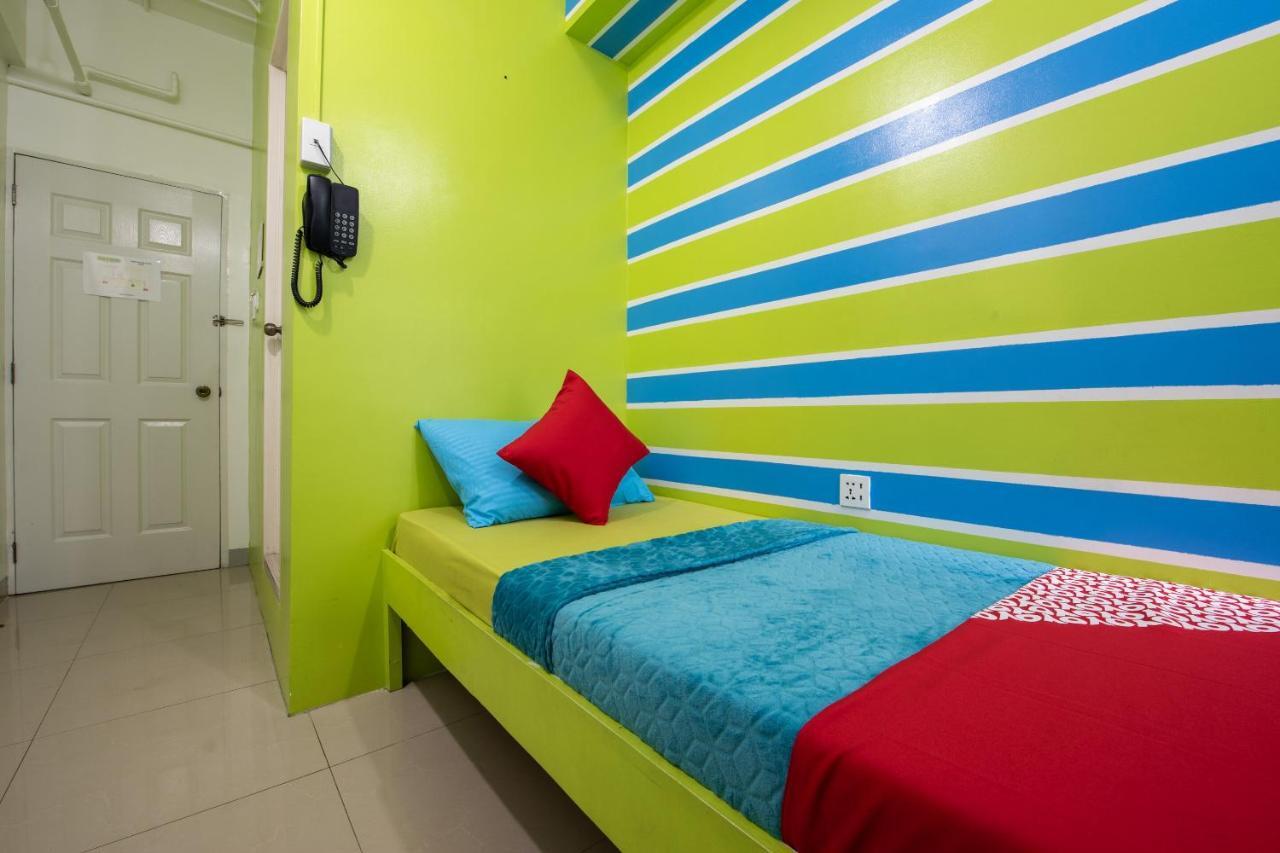 Oyo 501 Yuj Inn Pasay Exteriér fotografie