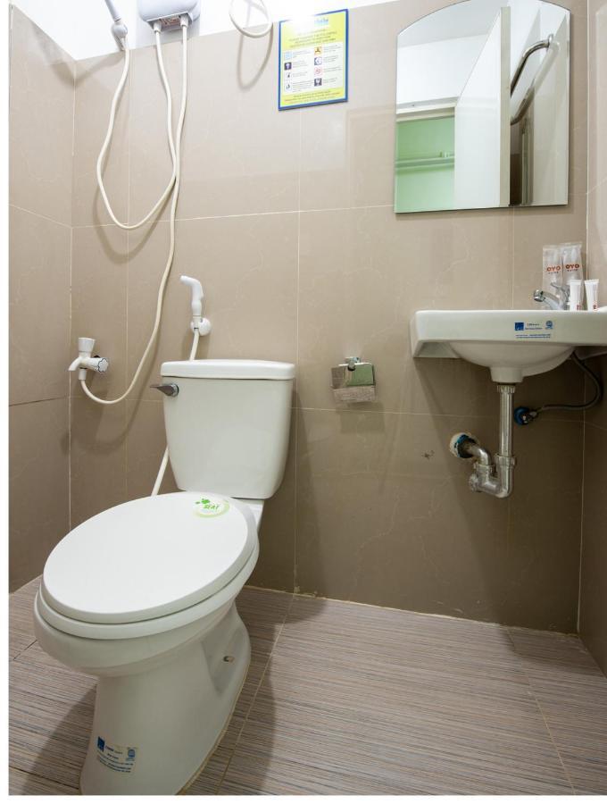 Oyo 501 Yuj Inn Pasay Exteriér fotografie