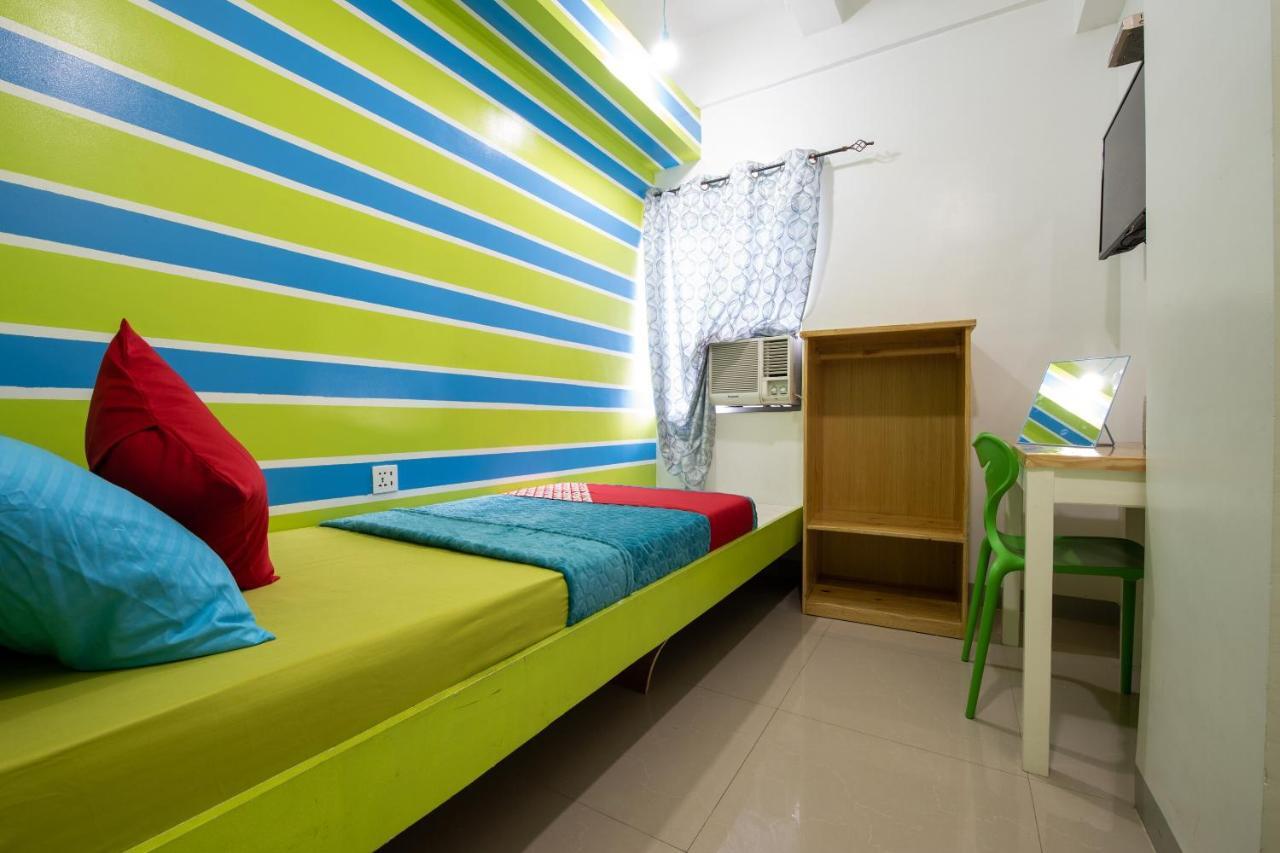 Oyo 501 Yuj Inn Pasay Exteriér fotografie