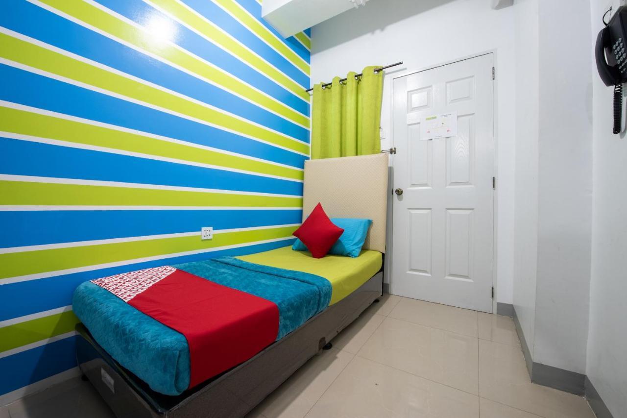 Oyo 501 Yuj Inn Pasay Exteriér fotografie